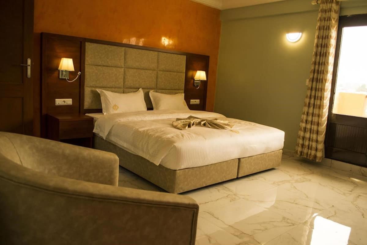 Hotel Jouvence International Yaoundé Eksteriør bilde