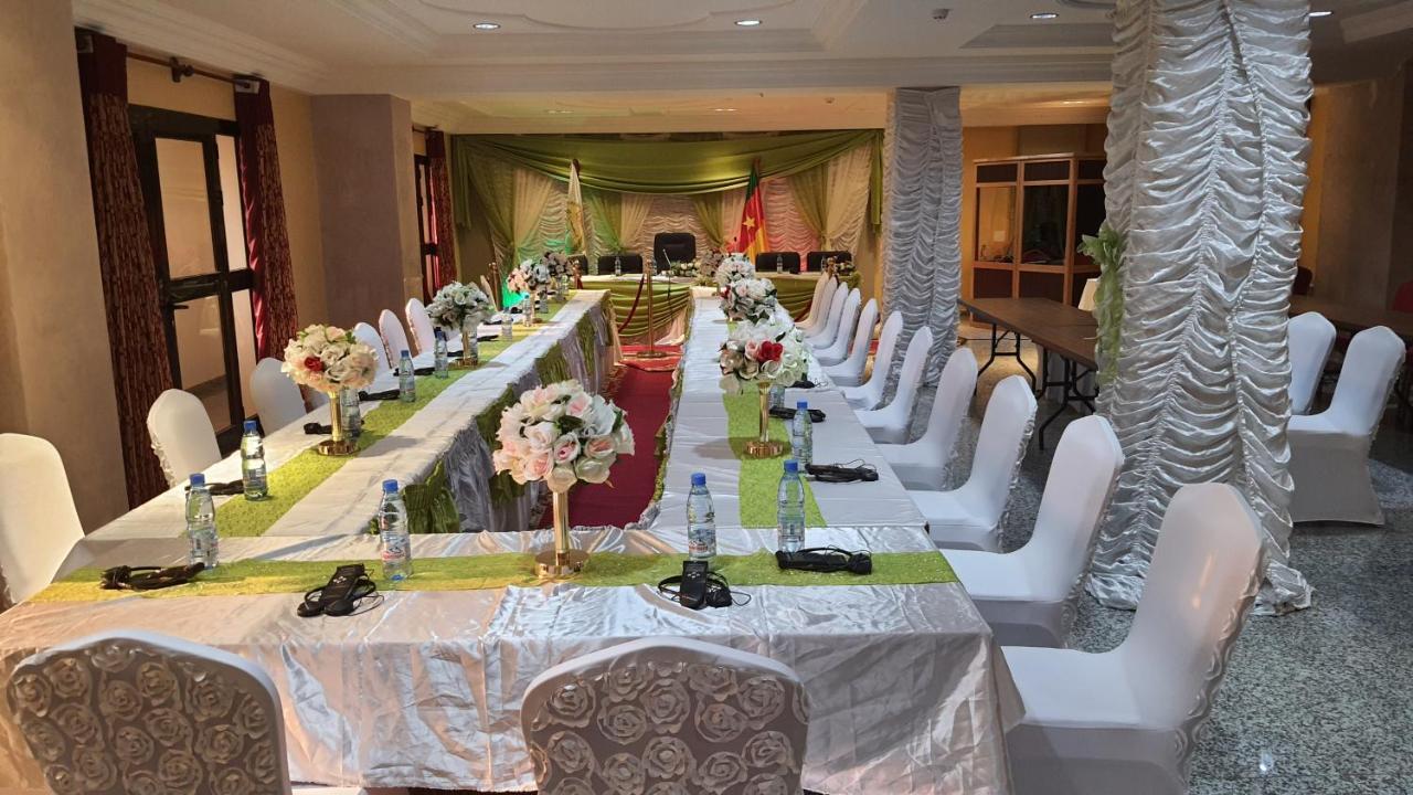 Hotel Jouvence International Yaoundé Eksteriør bilde